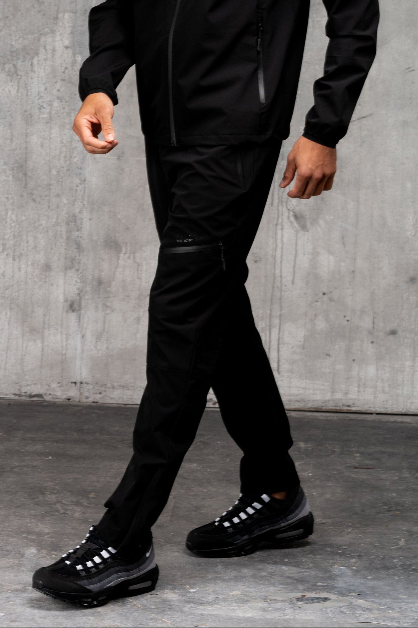 ASCENT V2 TECH JACKET & PANT - BLACK