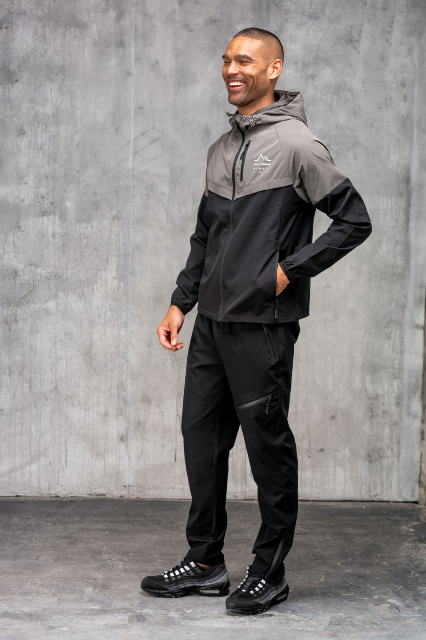 ASCENT V2 TECH PANT - BLACK