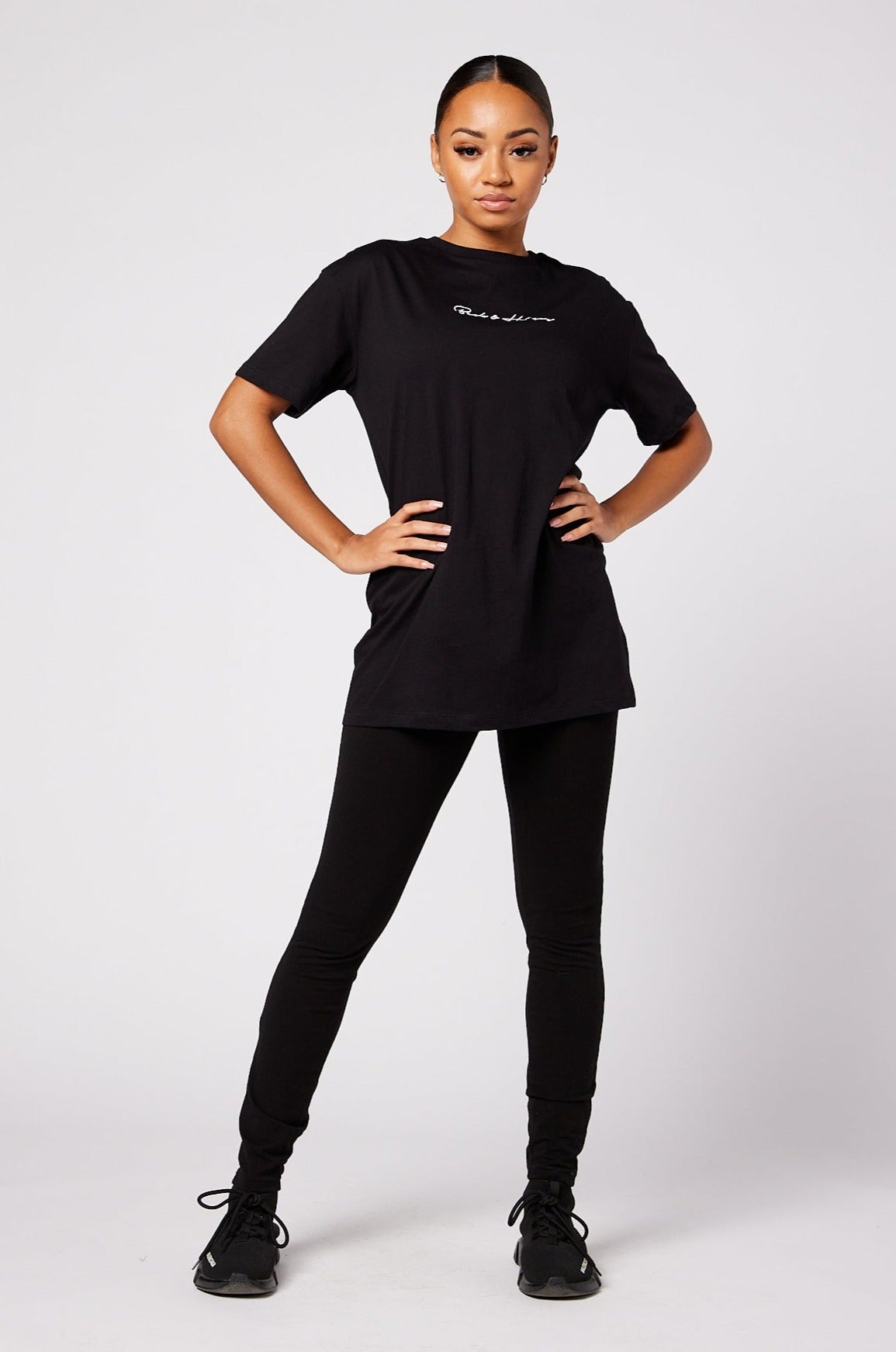 LOUISE T-SHIRT- BLACK