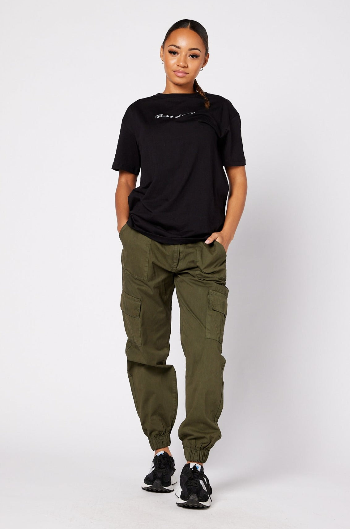 LOUISE T-SHIRT- BLACK