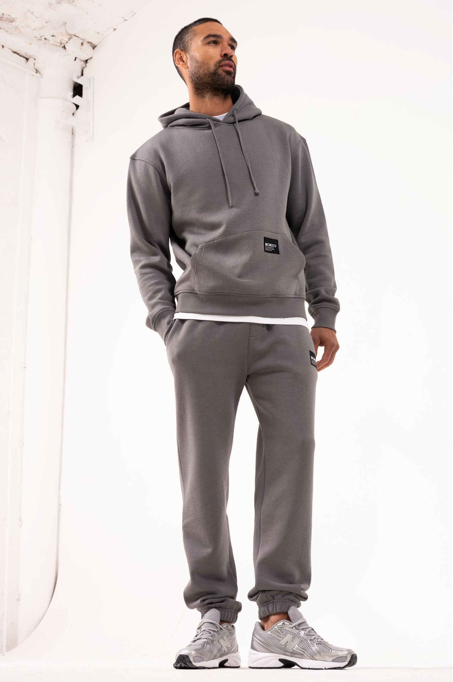 APOLLO TRACKSUIT - CHARCOAL