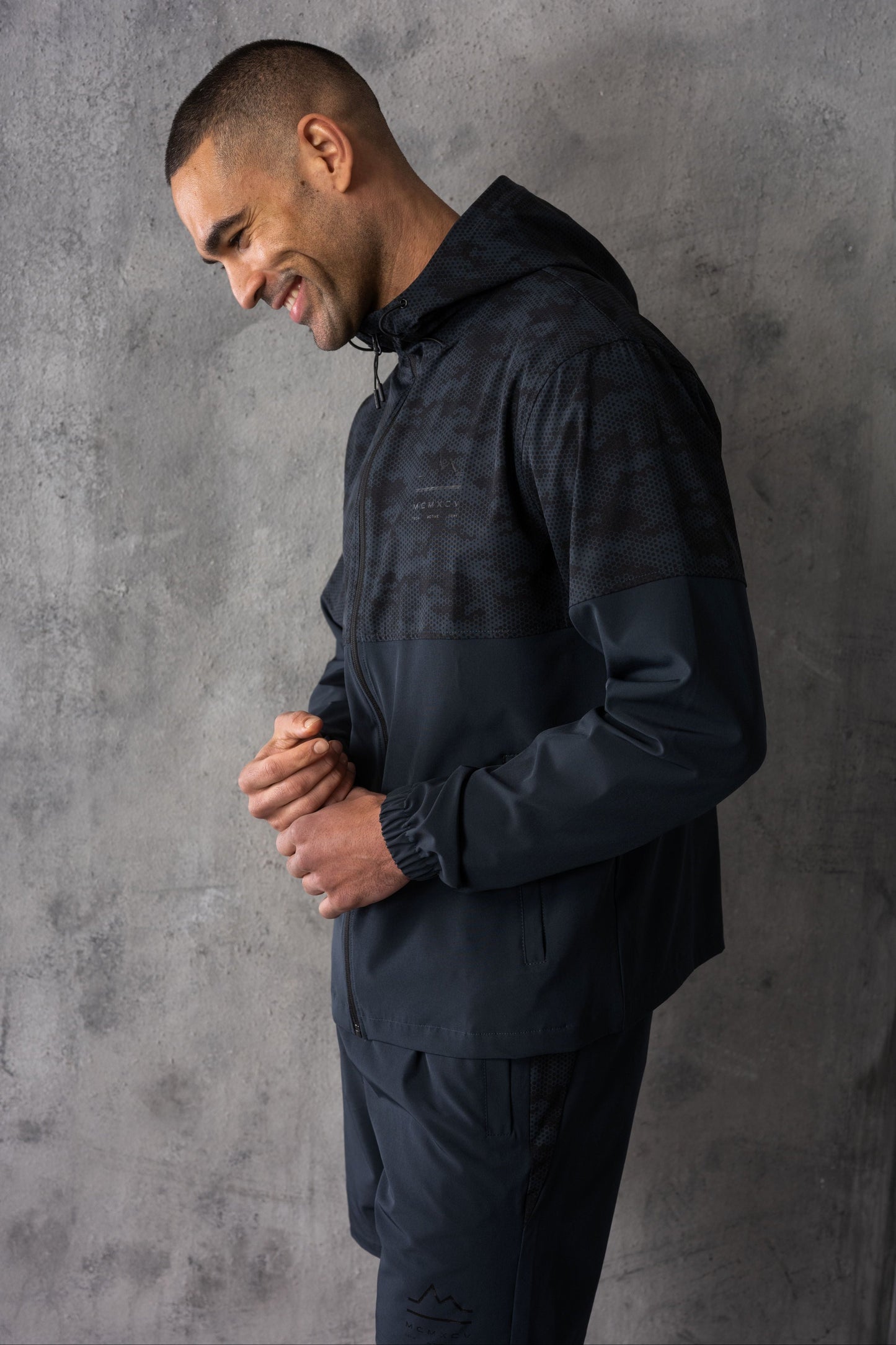 ARMOUR TECH SHORT - OMBRE/BLACK