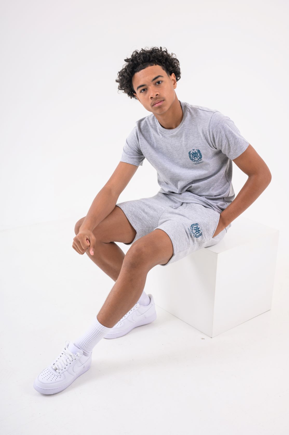 CREST BOYS SHORT - GREY MARL