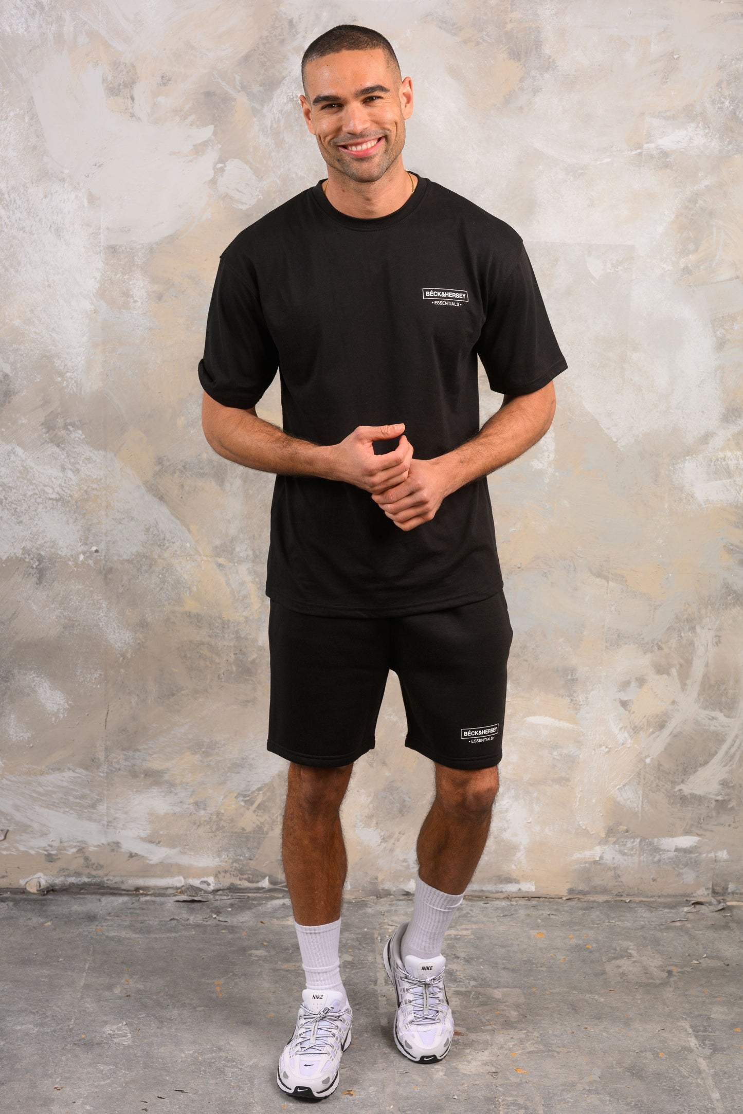 ESSENTIALS HOODY TEE & SHORT SET - BLACK
