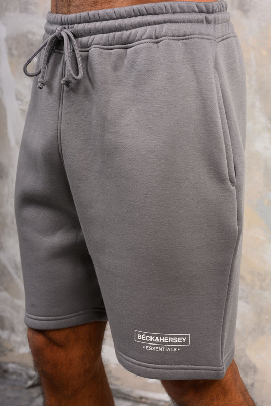 ESSENTIALS SHORT - LAVA