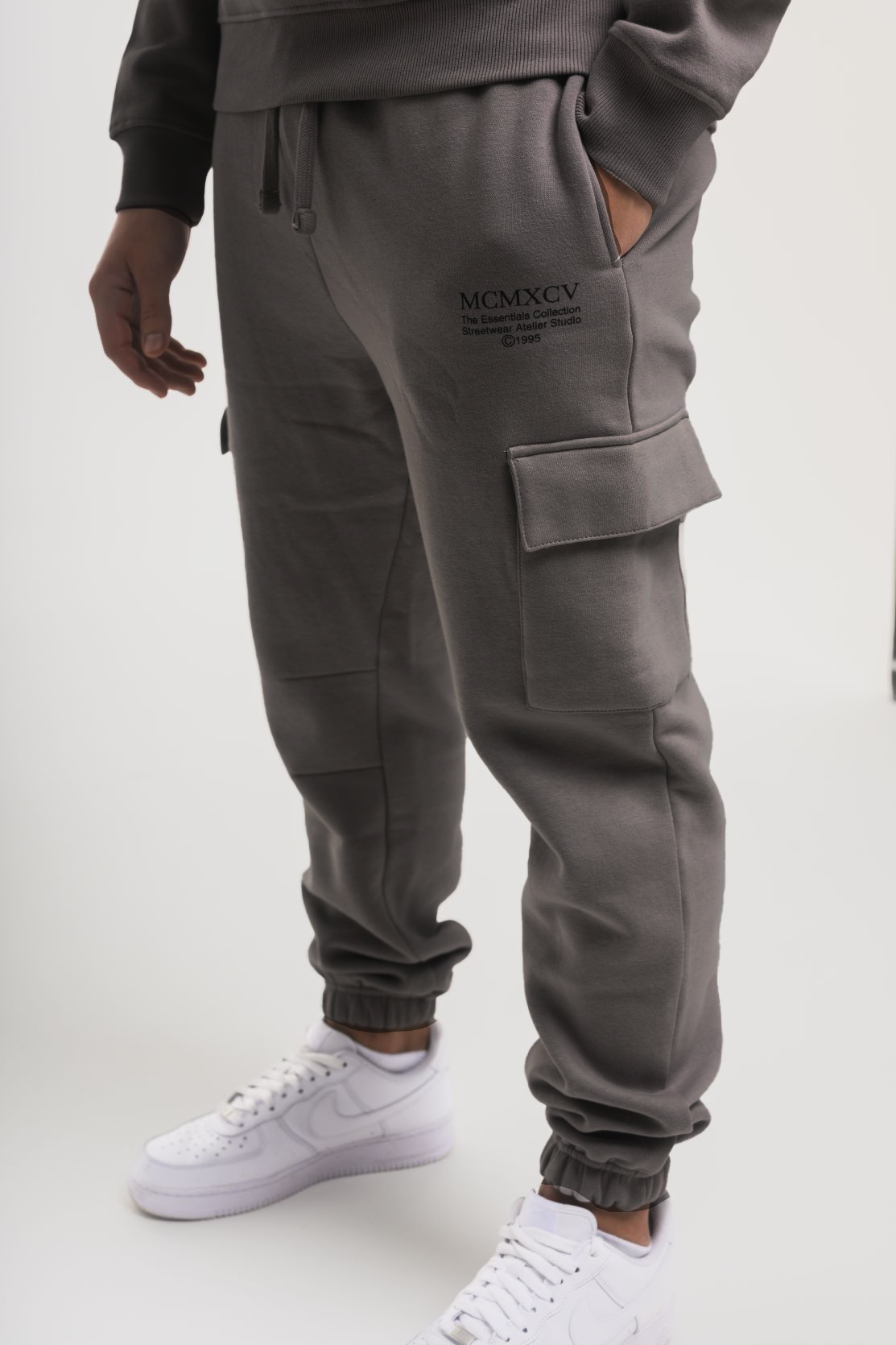 INTEGER JOGGER - DK GREY