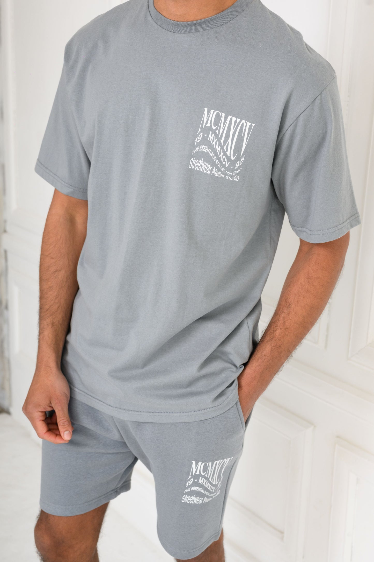 APEX T-SHIRT - LAVA GREY
