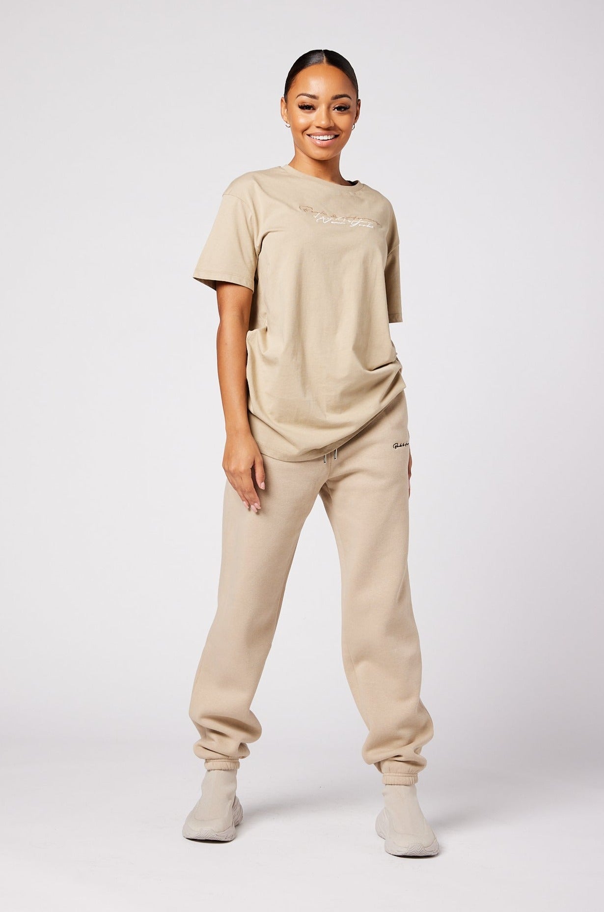 QUINN Relax Fit T-Shirt - Taupe