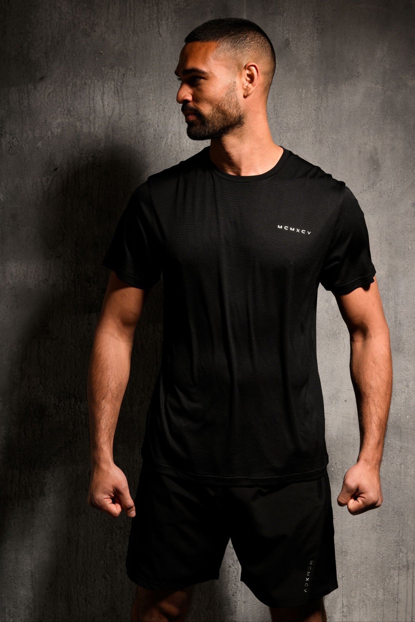 VOLT ACTIVE T-SHIRT - BLACK