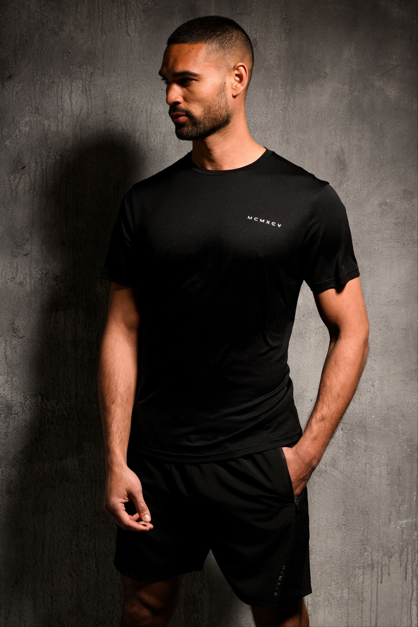 VOLT ACTIVE T-SHIRT - BLACK