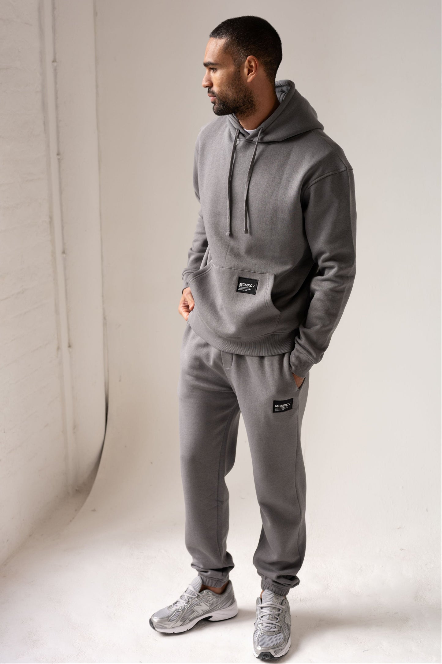 APOLLO TRACKSUIT - CHARCOAL