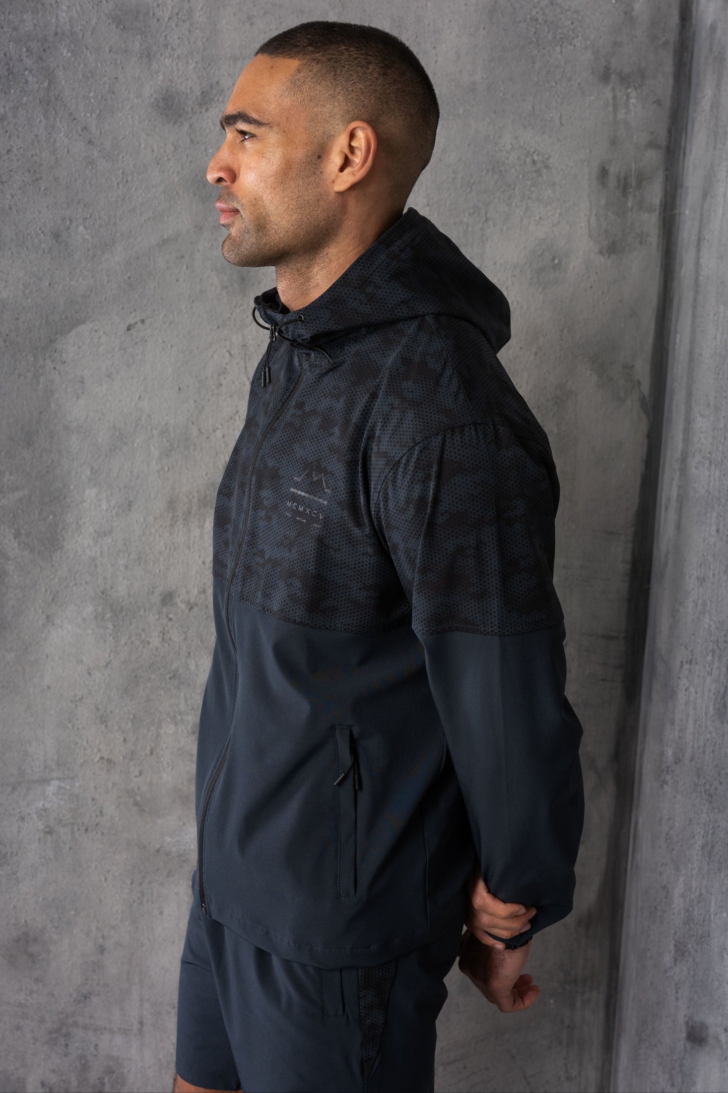 ARMOUR WINDBREAKER JACKET & SHORT - OMBRE/BLACK