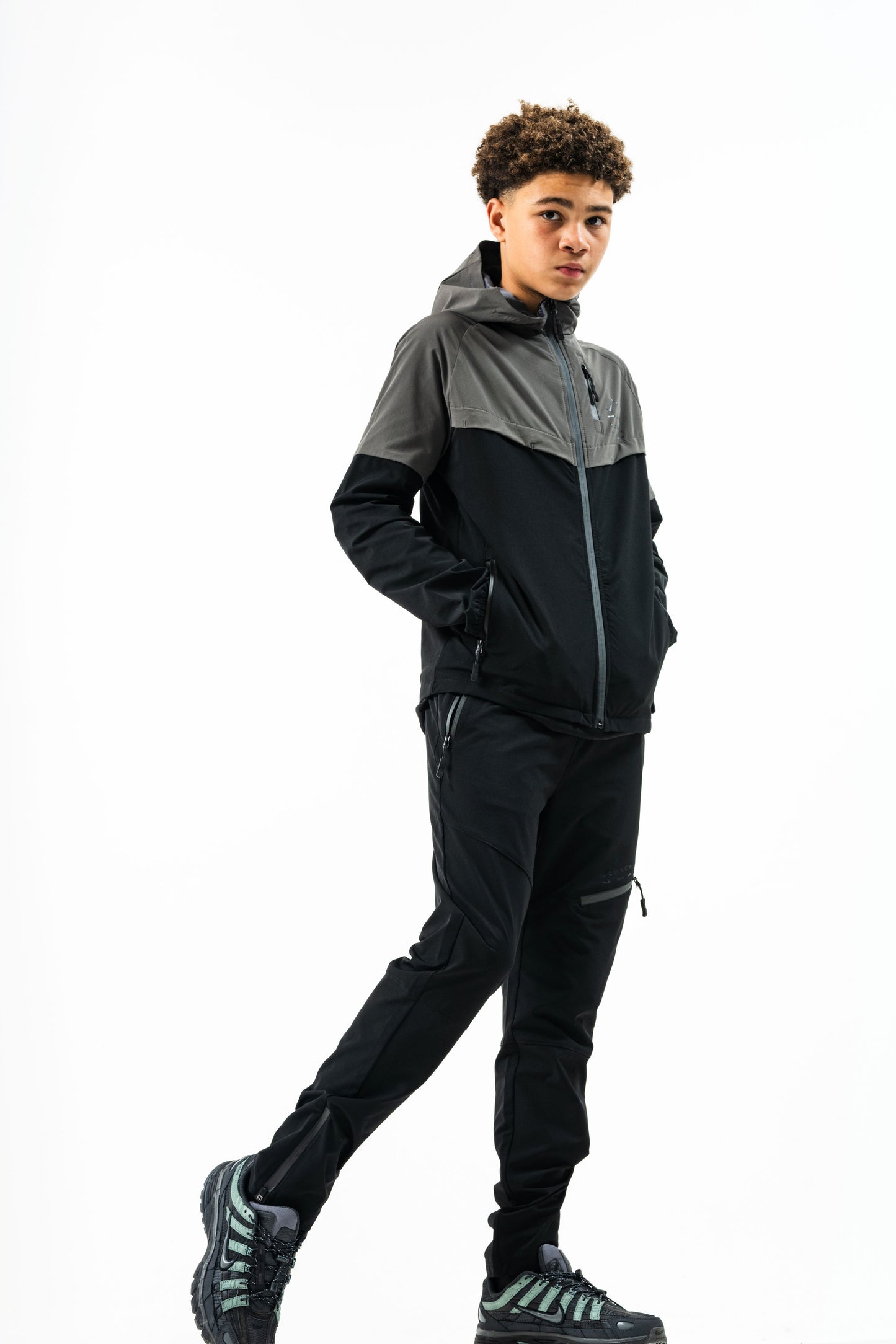ASCENT JUNIOR TECH TRACKSUIT- CHARCOAL/BLACK