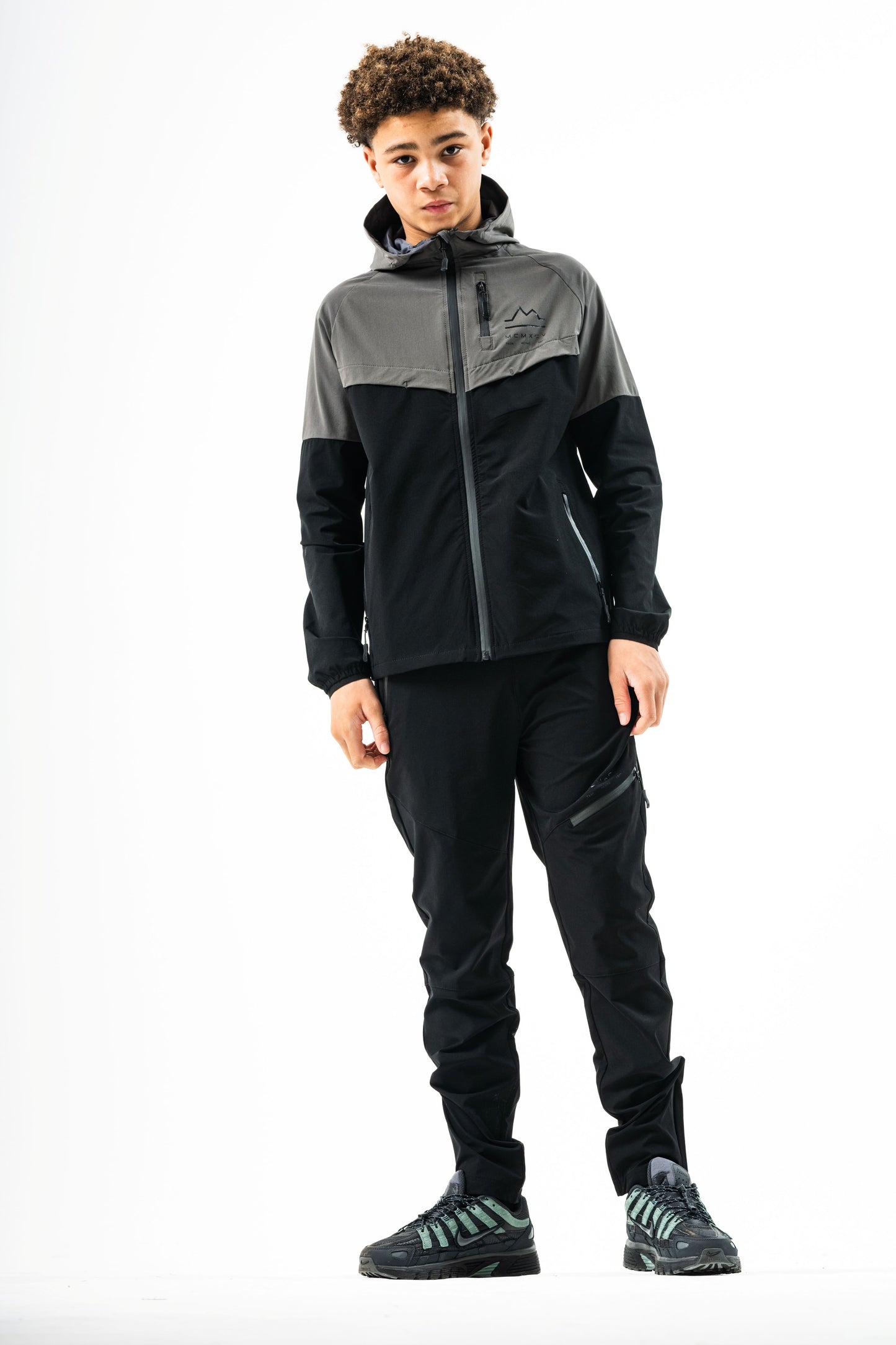 ASCENT JUNIOR TECH TRACKSUIT- CHARCOAL/BLACK