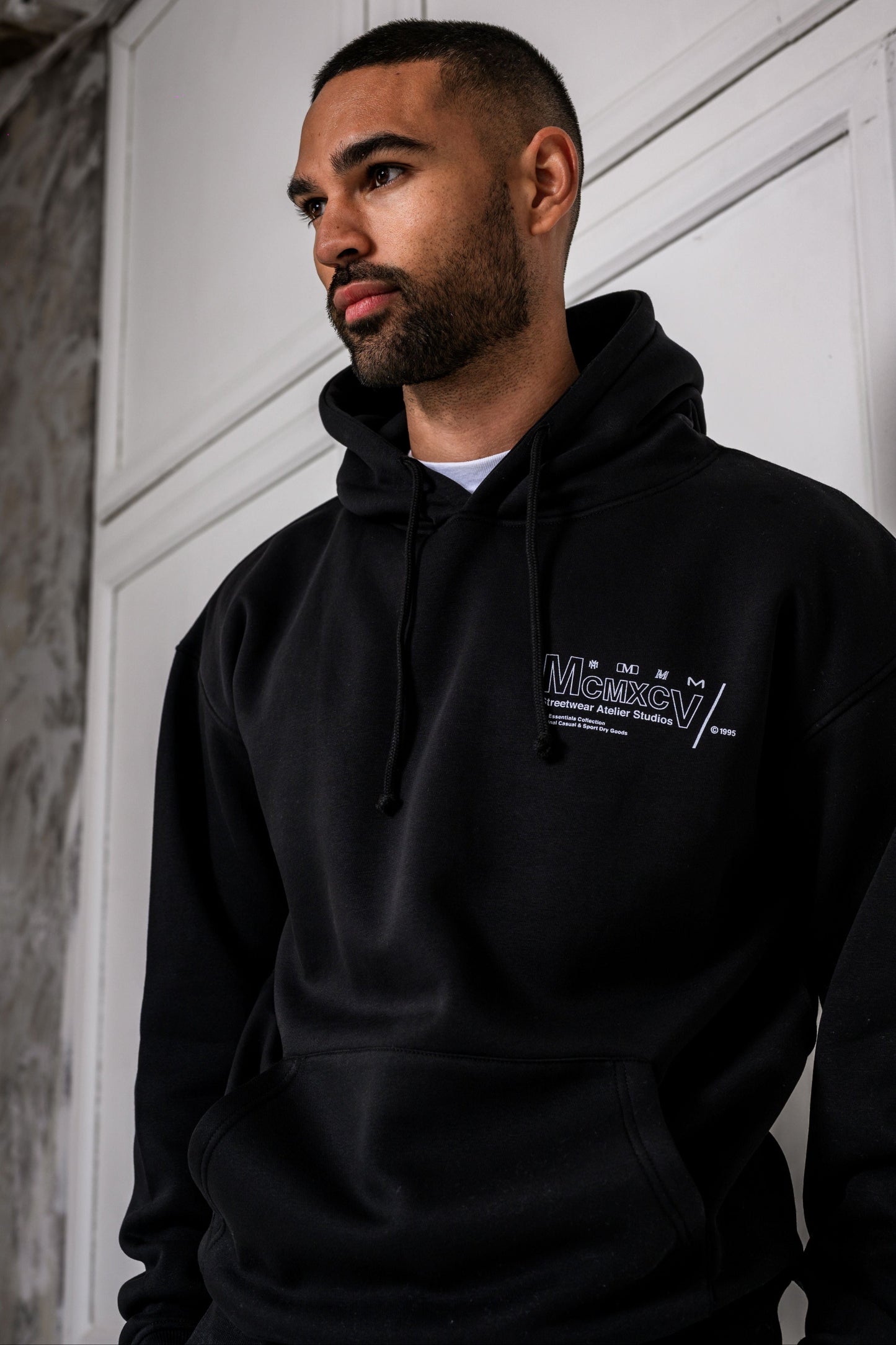 COBRA HOODIE - BLACK
