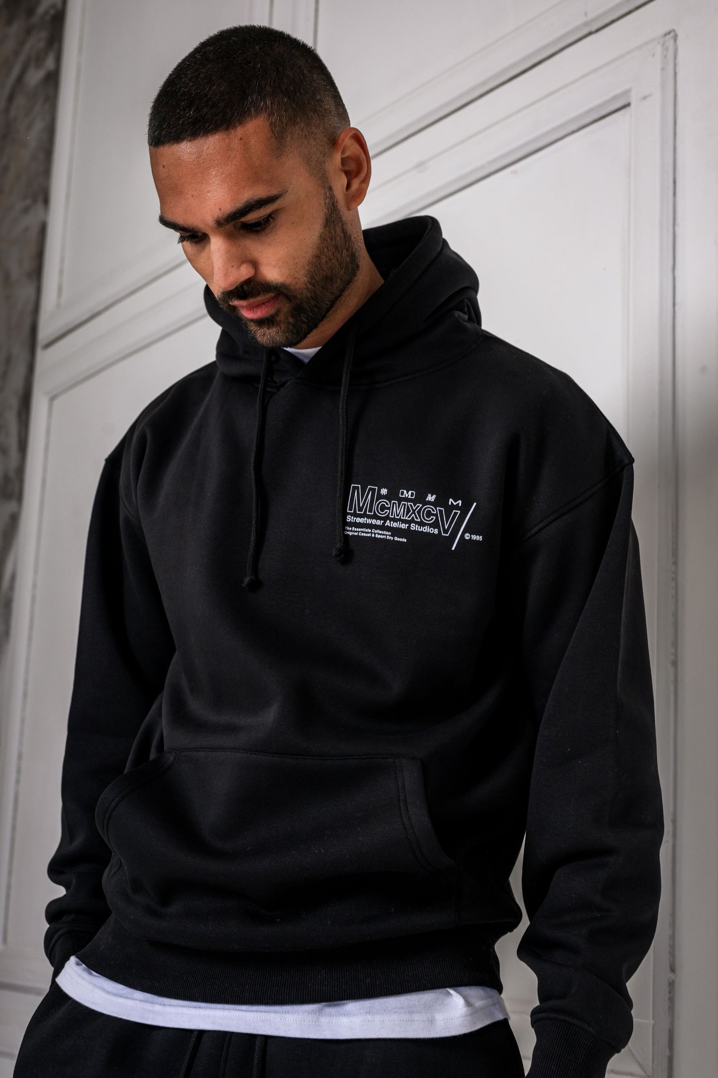 COBRA HOODIE - BLACK
