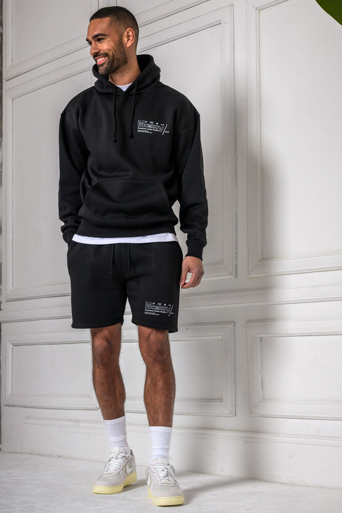 COBRA HOODIE - BLACK