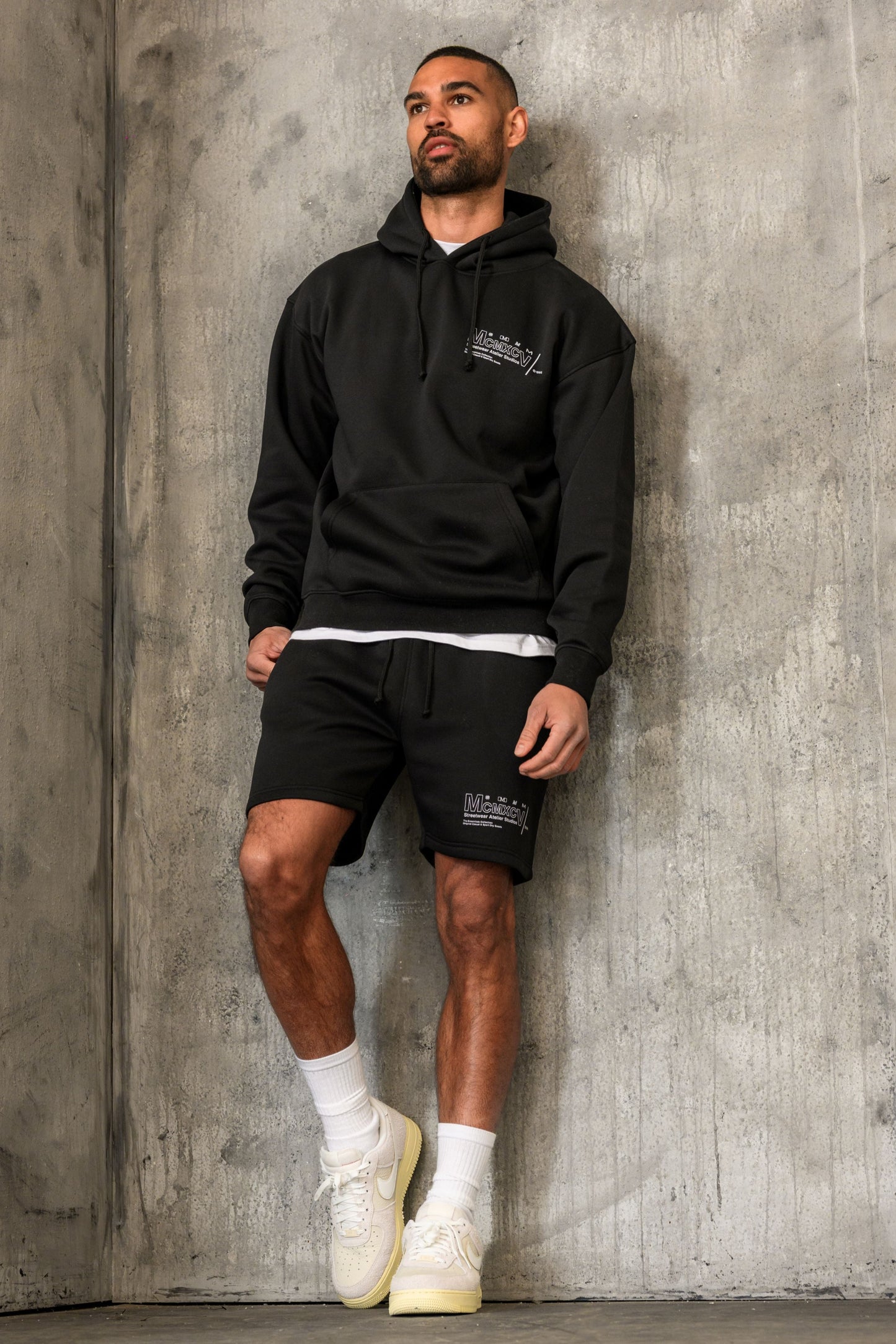 COBRA HOODIE - BLACK