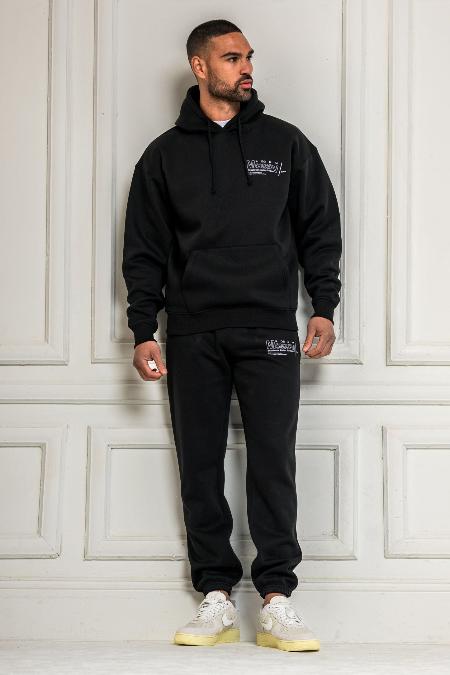 COBRA HOODIE - BLACK