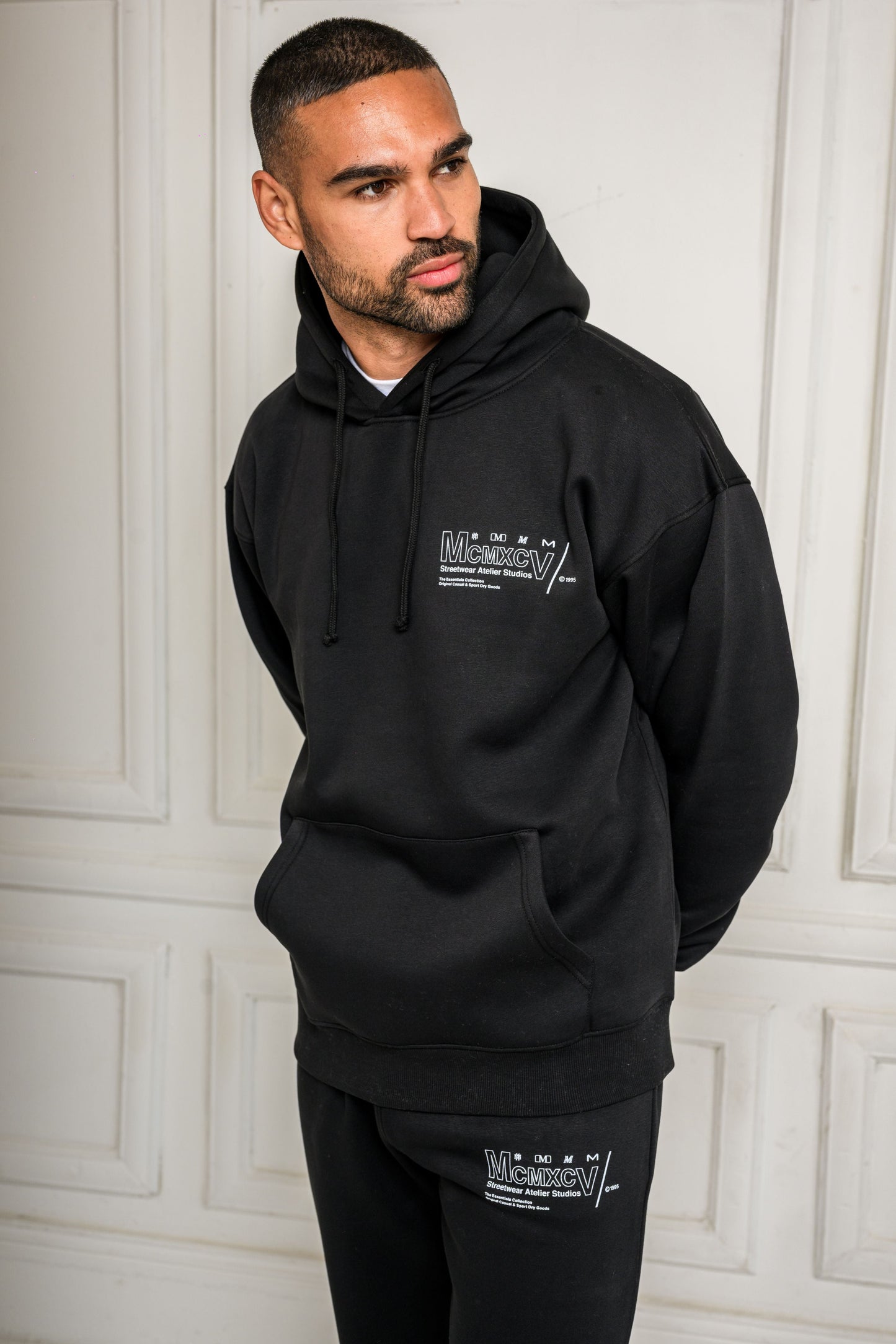 COBRA HOODIE - BLACK
