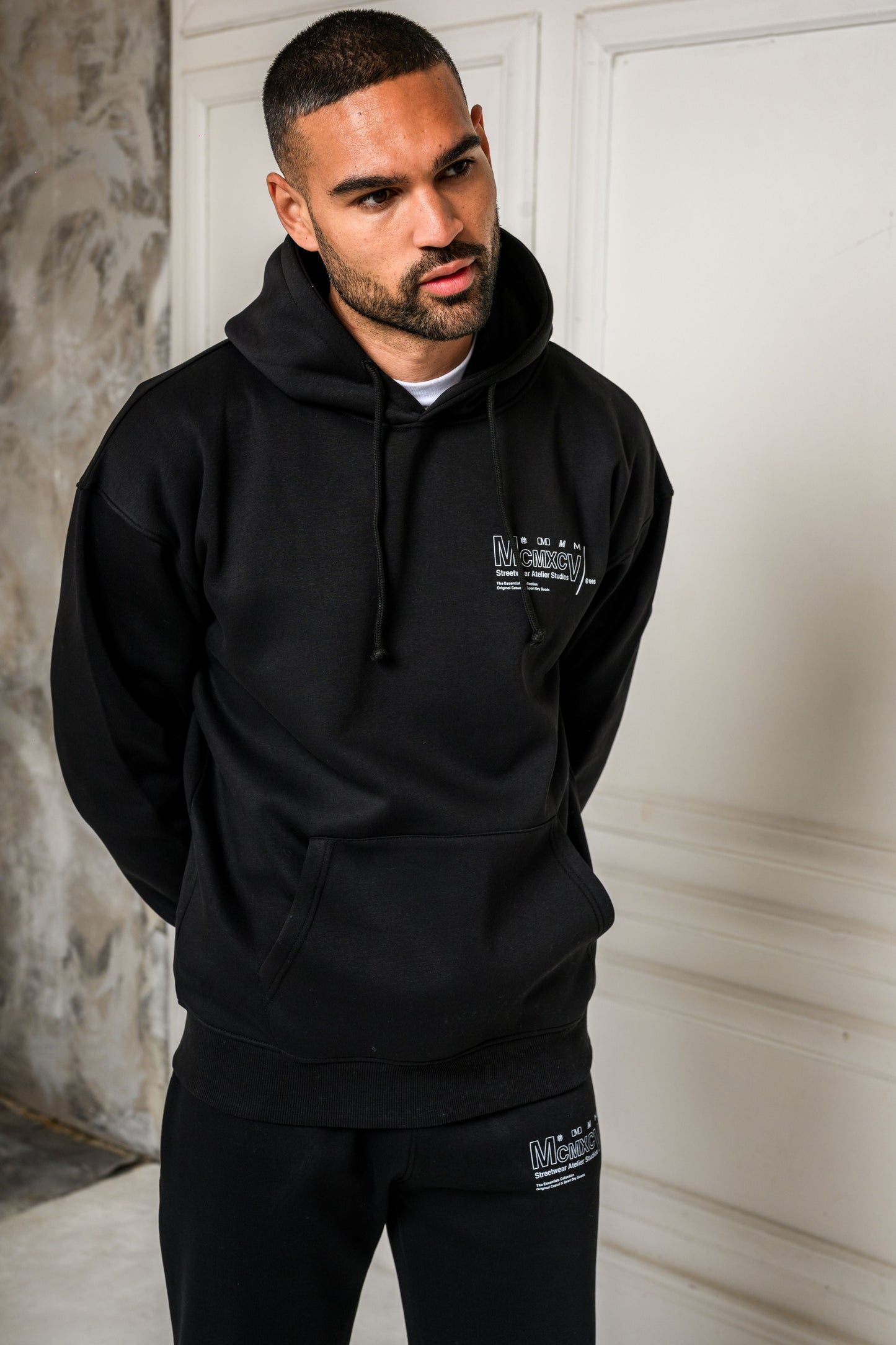 COBRA HOODIE - BLACK