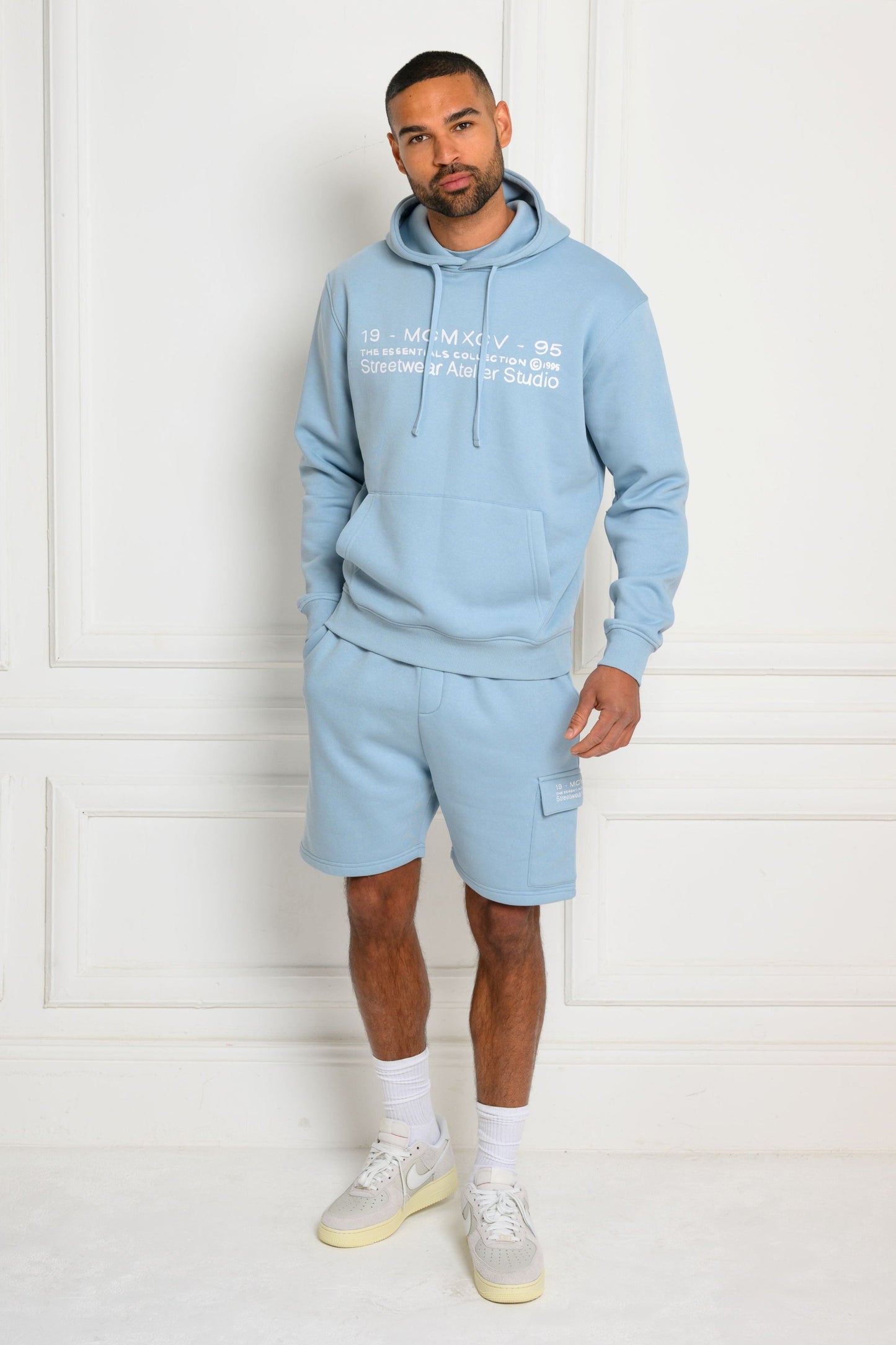 COLE FLEECE SHORT - SKY