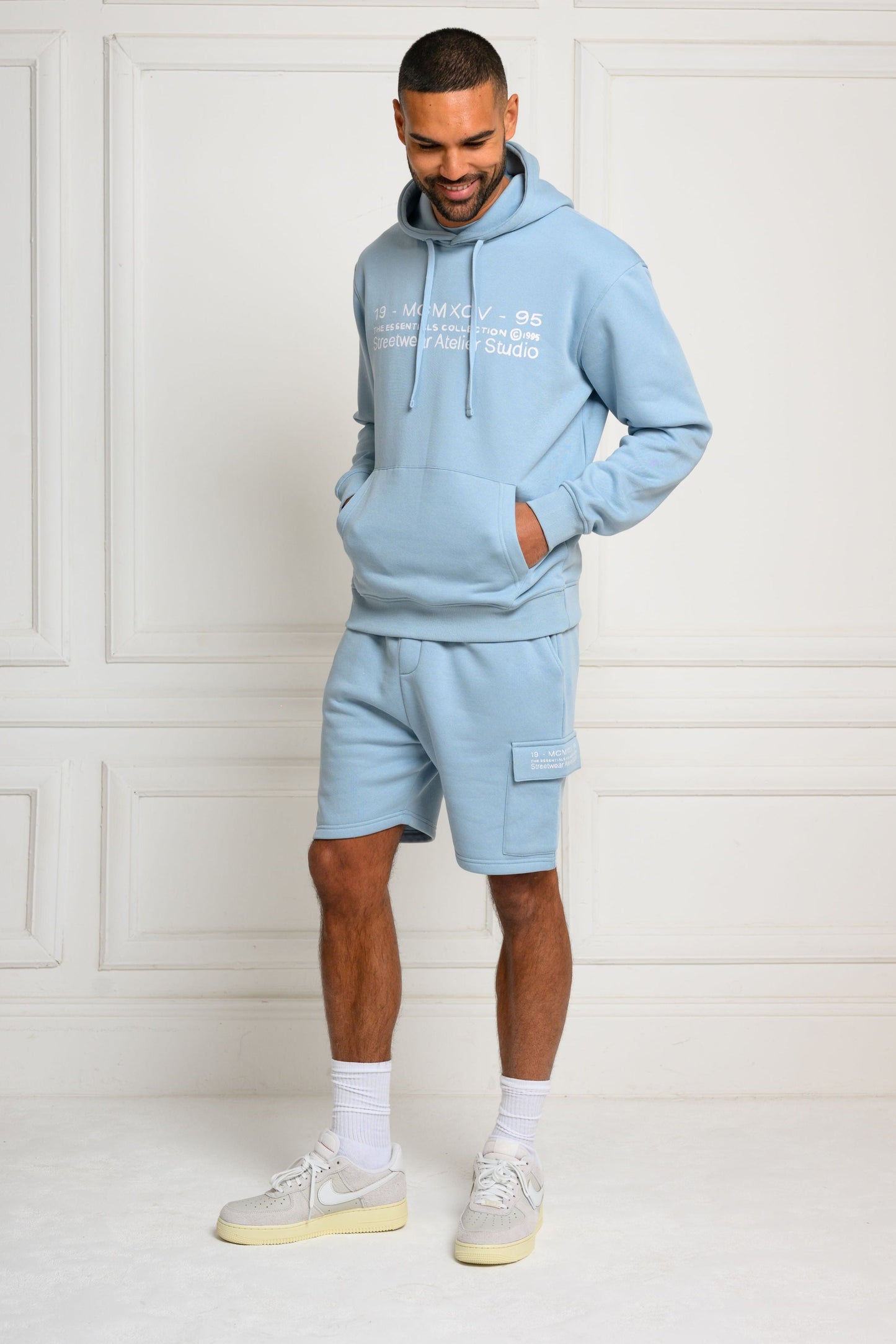 COLE FLEECE SHORT - SKY