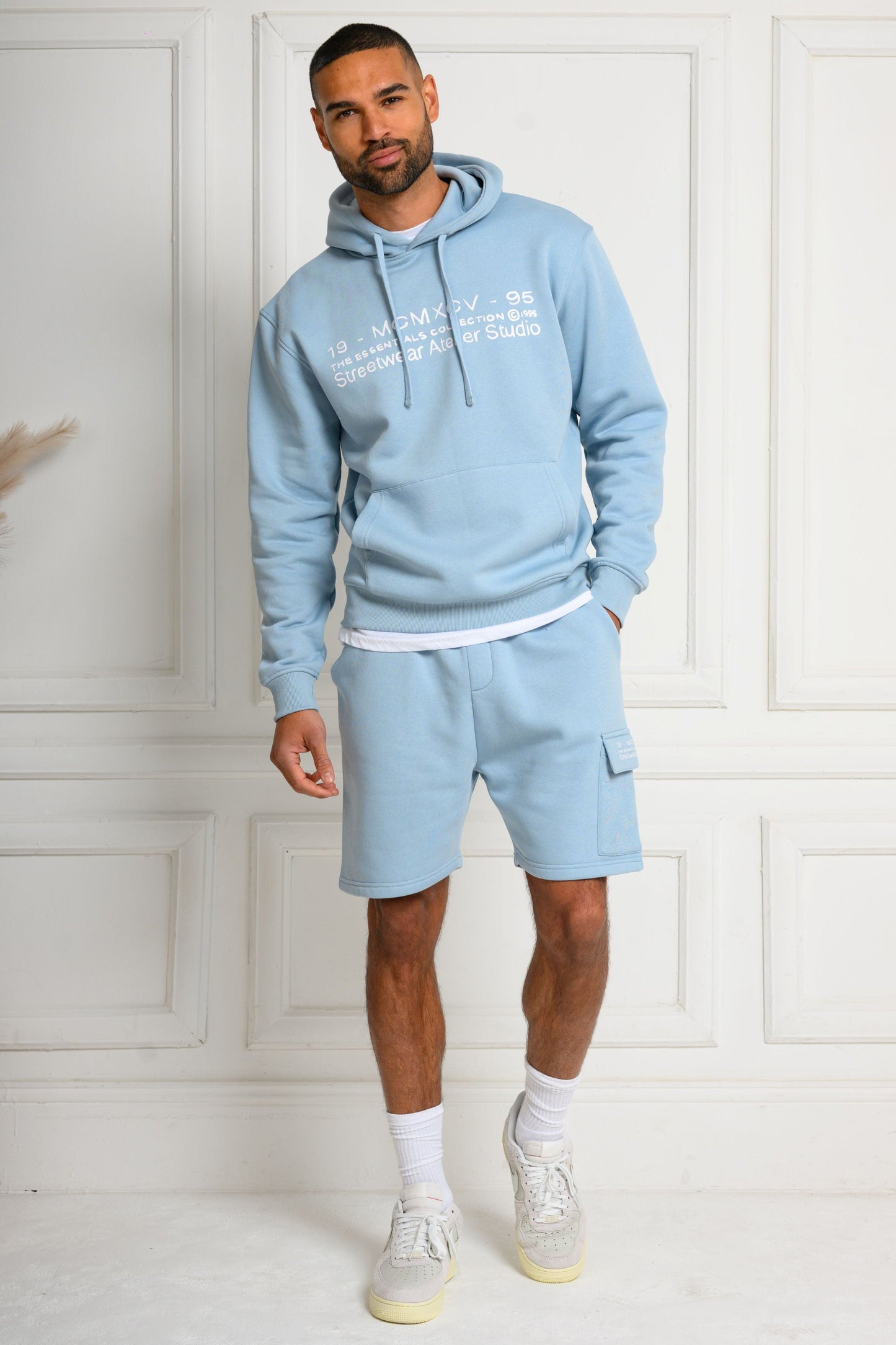COLE FLEECE SHORT - SKY