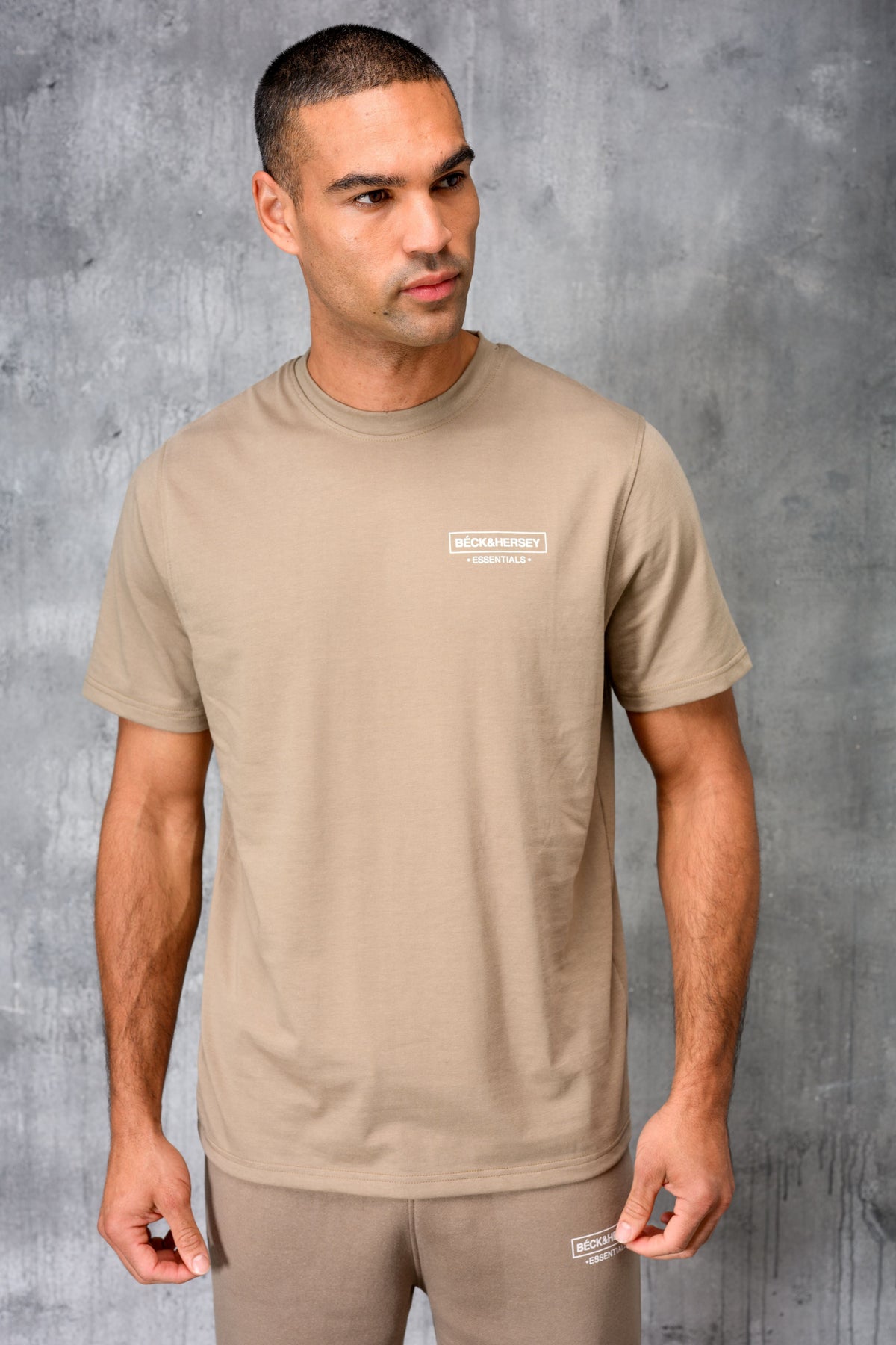 ESSENTIALS HOODY TEE & JOGGER SET - STONE