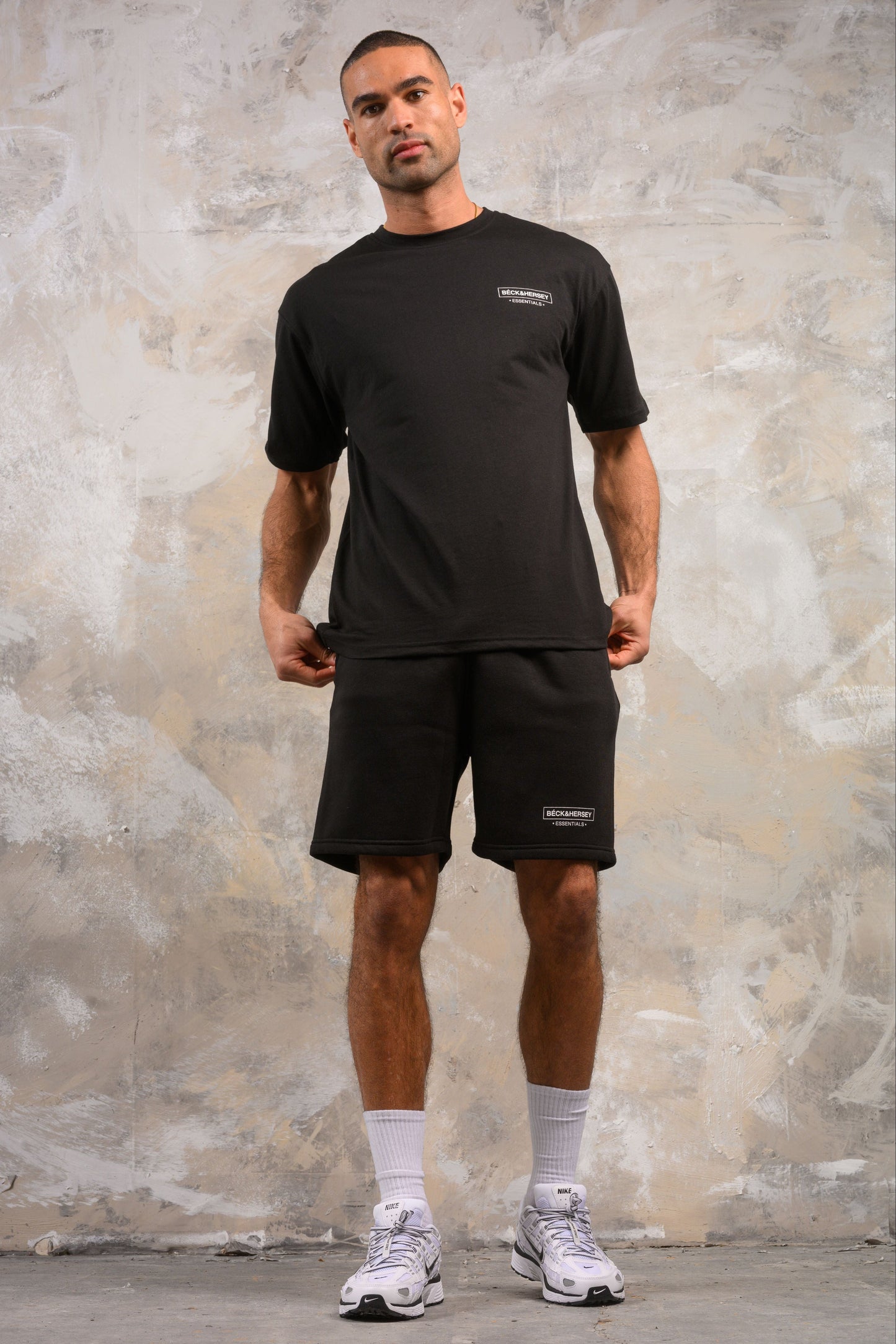 ESSENTIALS HOODY TEE & SHORT SET - BLACK