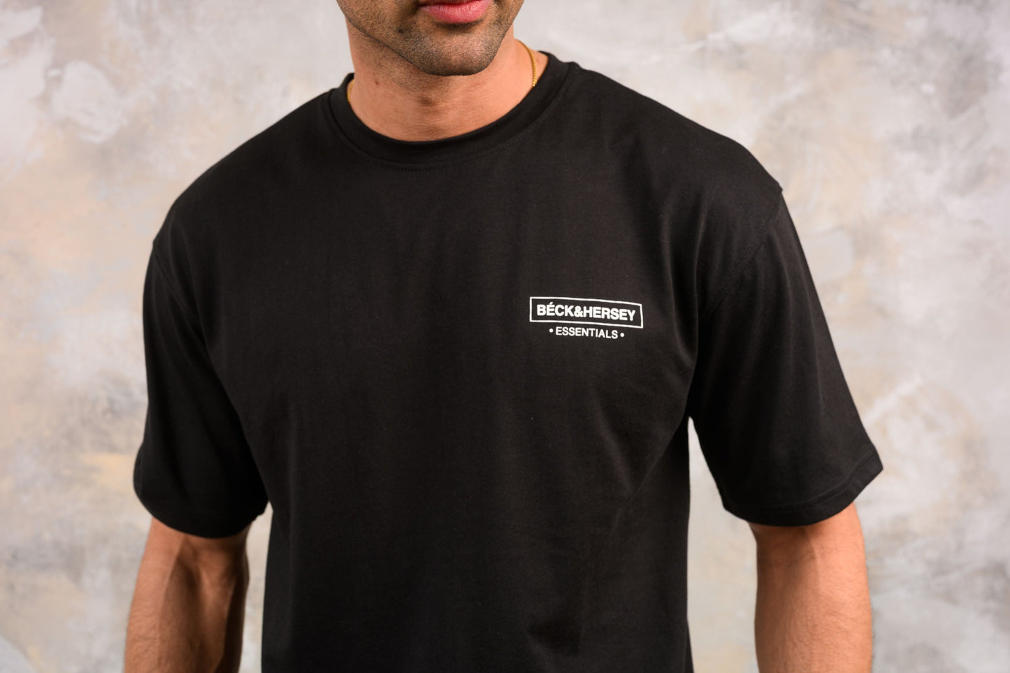 ESSENTIALS HOODY TEE & SHORT SET - BLACK