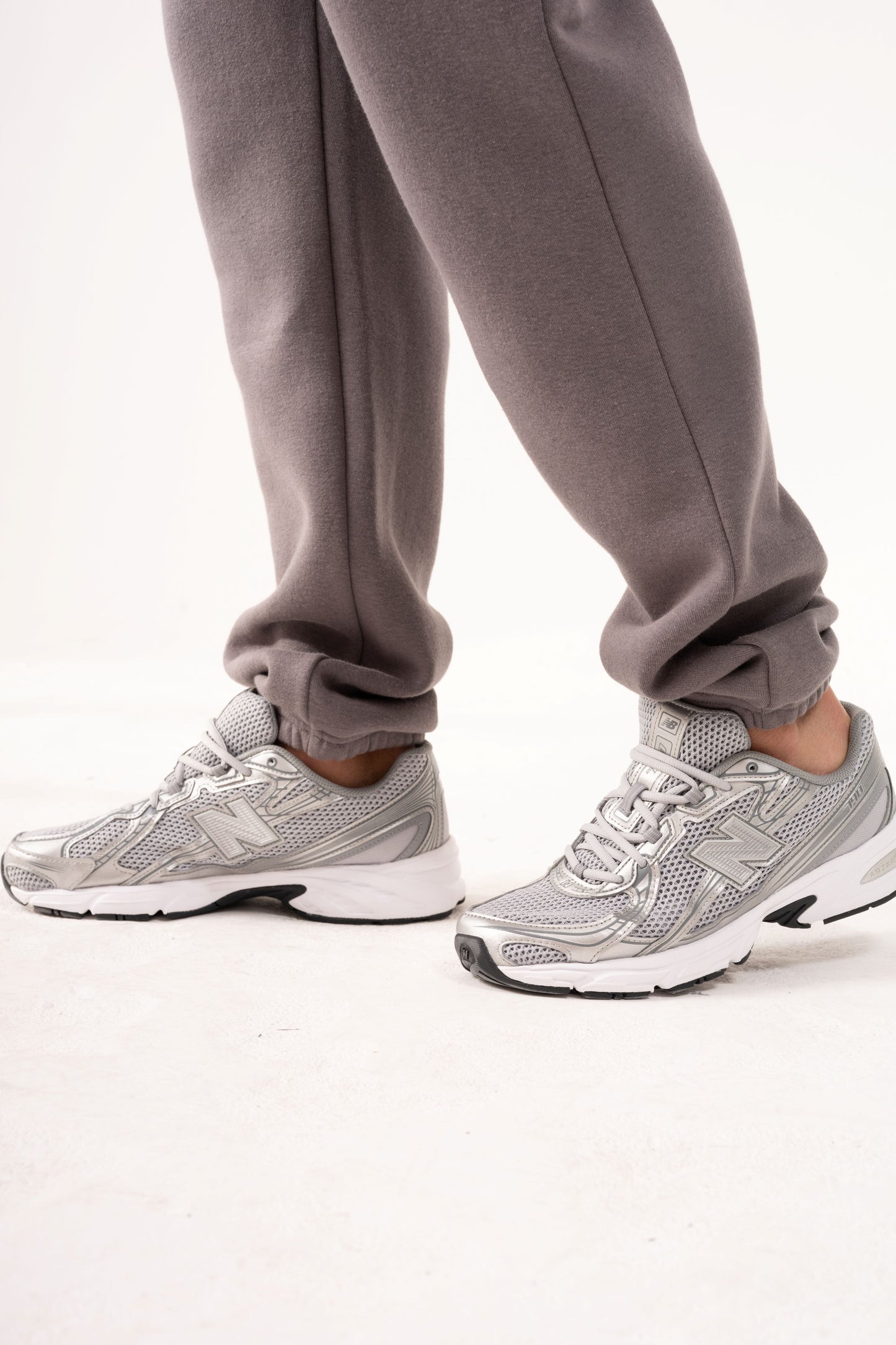 ESSENTIAL JOGGERS - CHARCOAL