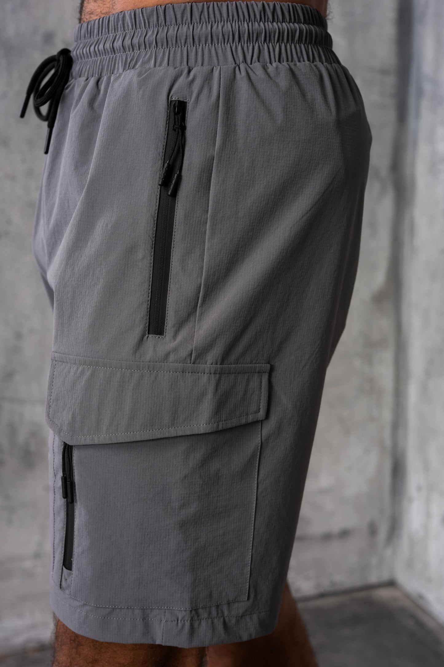 JETSTAR SHORT - MID GREY