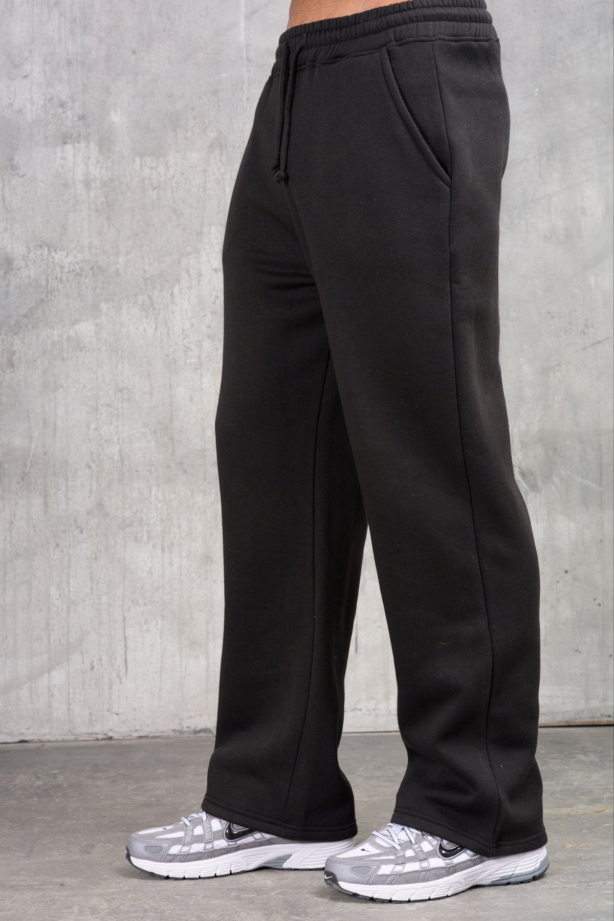 FELIX (UNBRANDED) OPEN HEM JOGGERS - BLACK