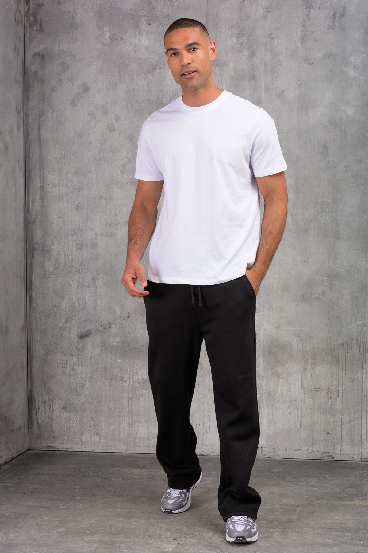 FELIX (UNBRANDED) OPEN HEM JOGGERS - BLACK