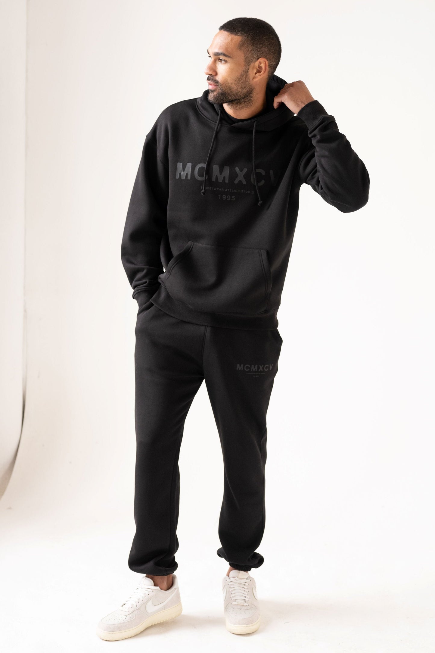 GAMBIT TRACKSUIT - BLACK