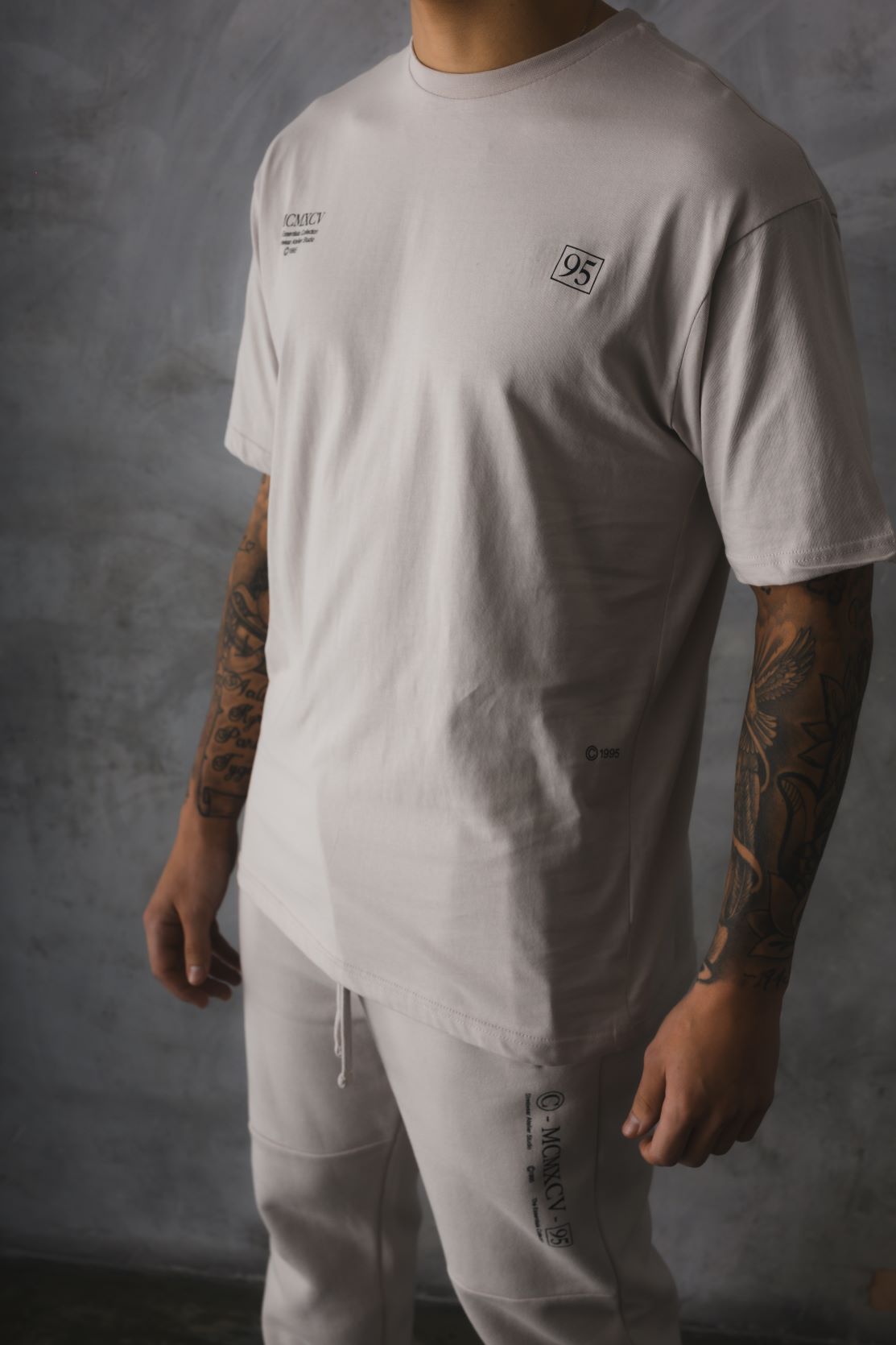 HOXTON T-SHIRT - OFF WHITE