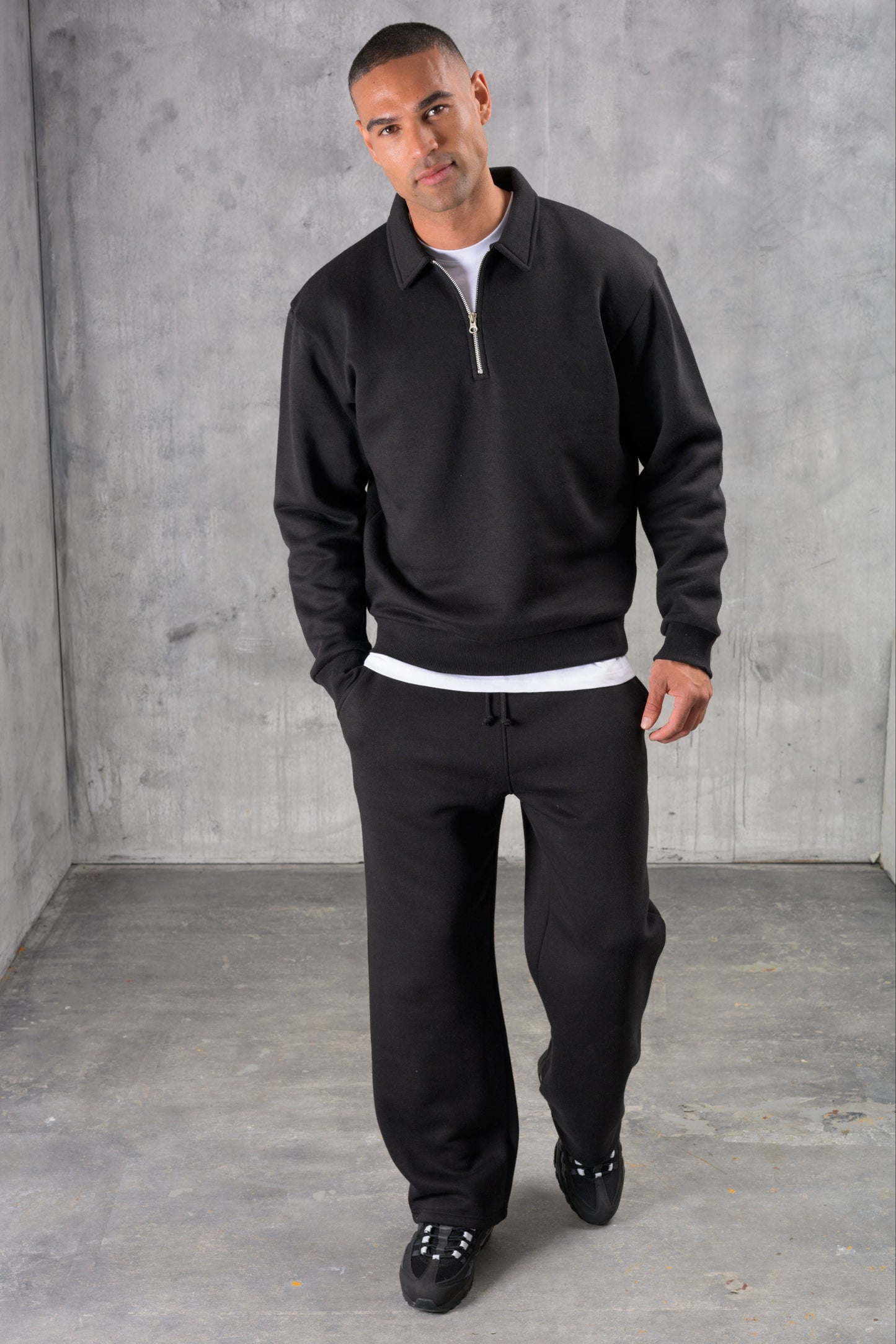 MATEUS 1/4 ZIP TRACKSUIT - BLACK
