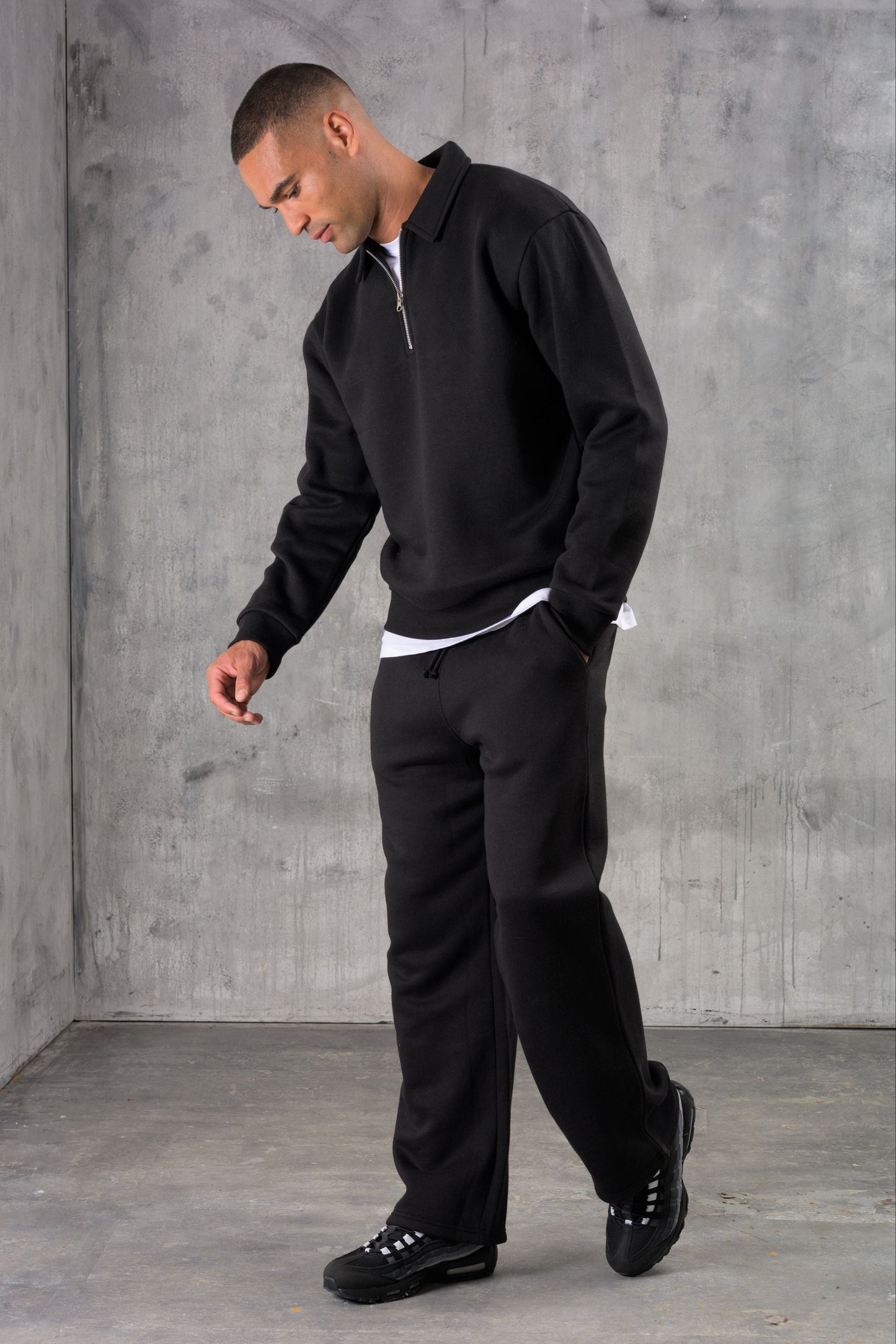 MATEUS 1/4 ZIP TRACKSUIT - BLACK