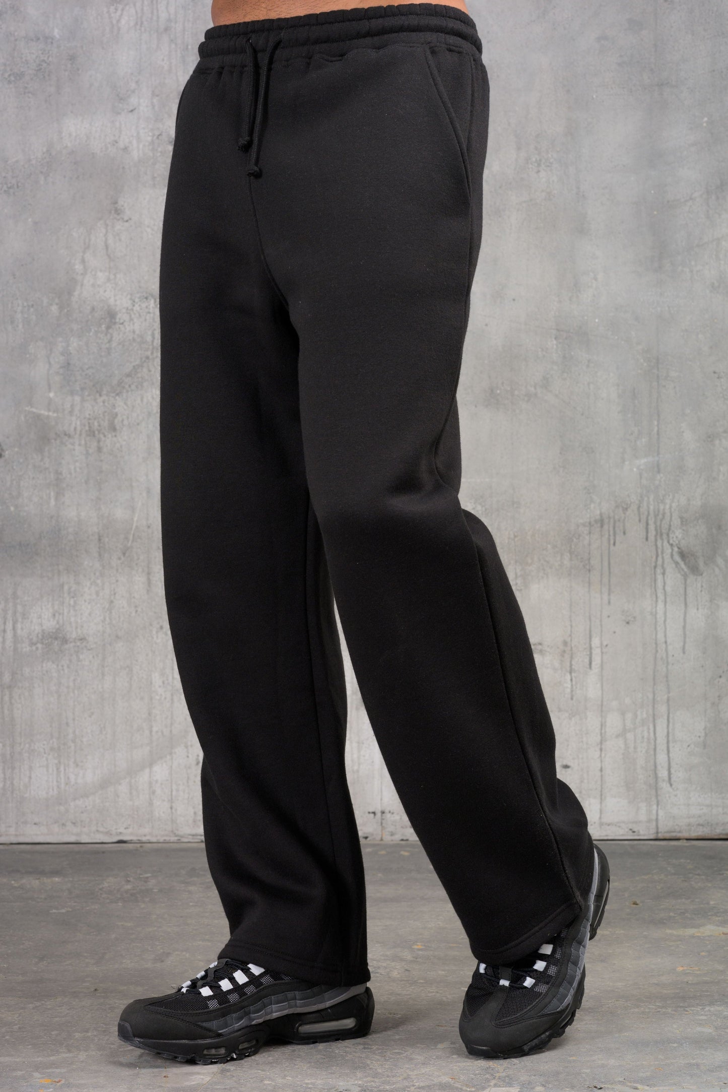 MATEUS 1/4 ZIP TRACKSUIT - BLACK